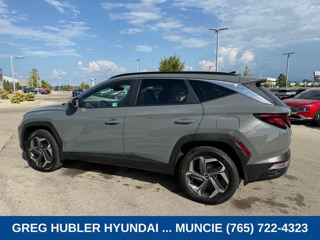 Used 2024 Gray Hyundai SEL image 4