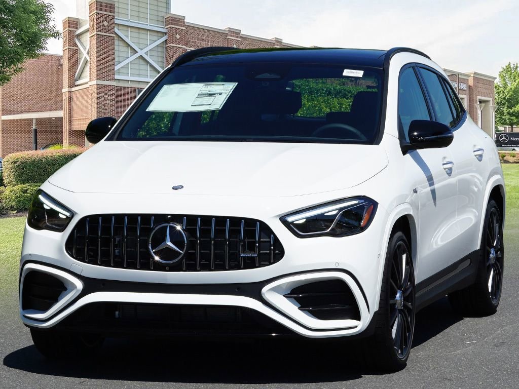 New 2026 Polar White Mercedes-Benz GLA 35 AMG® image 25