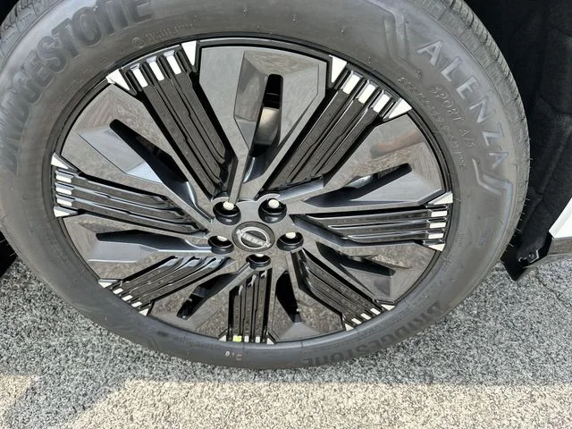 New 2026 Everest White Pearl TriCoat Nissan Platinum image 21