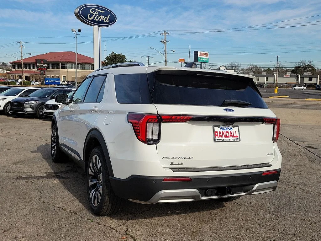New 2026 Star White Metallic Tri-Coat Ford Platinum™ image 4