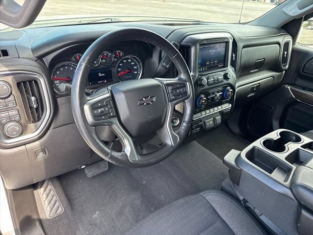 Used 2019 SUMMIT WHITE Chevrolet RST image 19