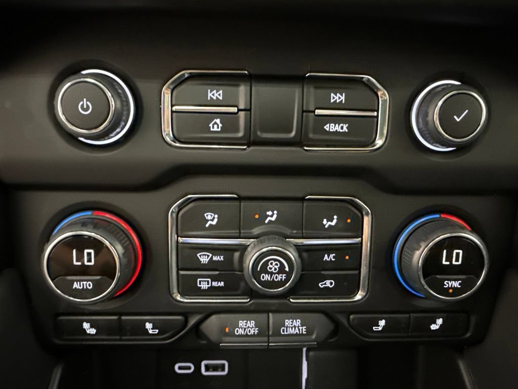2024 Chevrolet Tahoe Z71 - Photo 21
