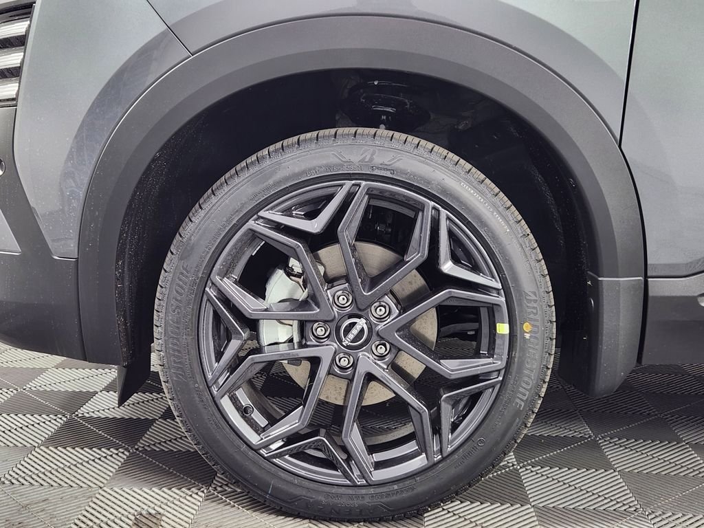 New 2026 Gray Nissan SR image 14