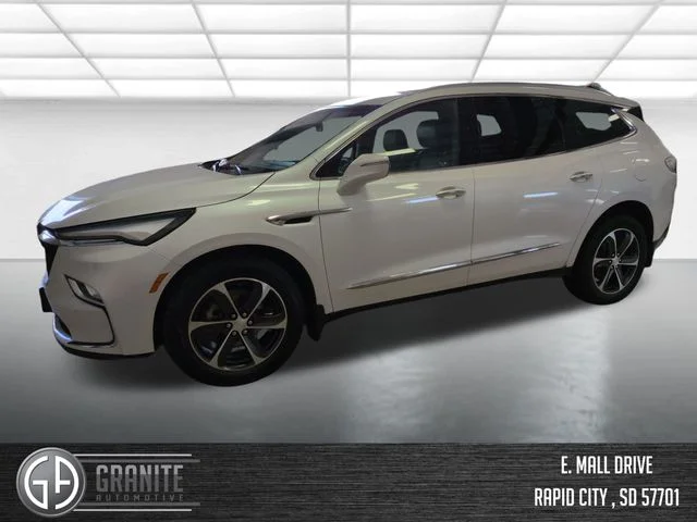 2022 Buick Enclave Essence AWD's photo