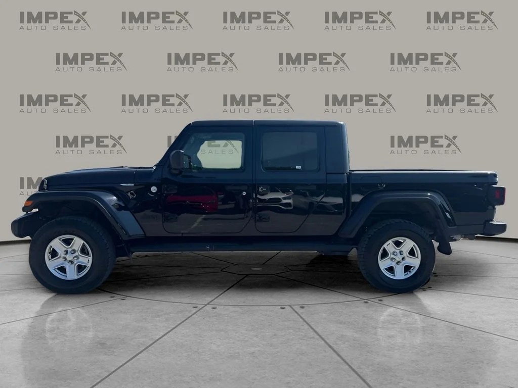 Used 2020 Black Jeep Sport image 2