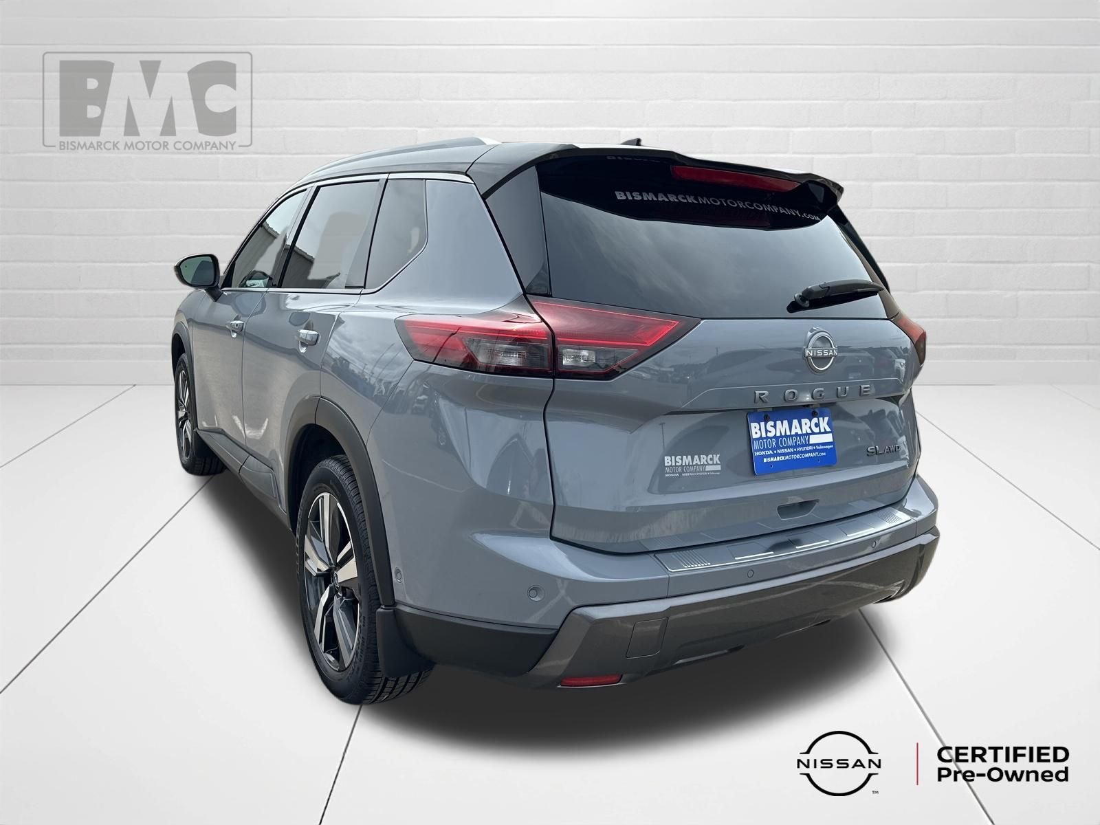 Certified Used 2025 Gray Nissan SL image 4