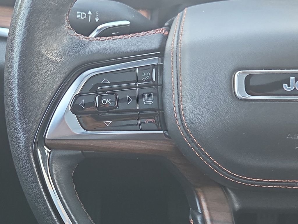 Used 2022 Black Jeep Summit 4xe image 24