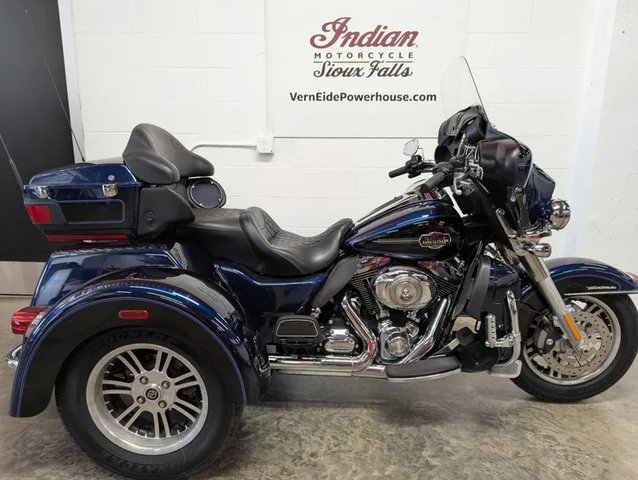 2012 Harley-Davidson® Trike FLHTCUTG - Tri Glide Ultra Classic