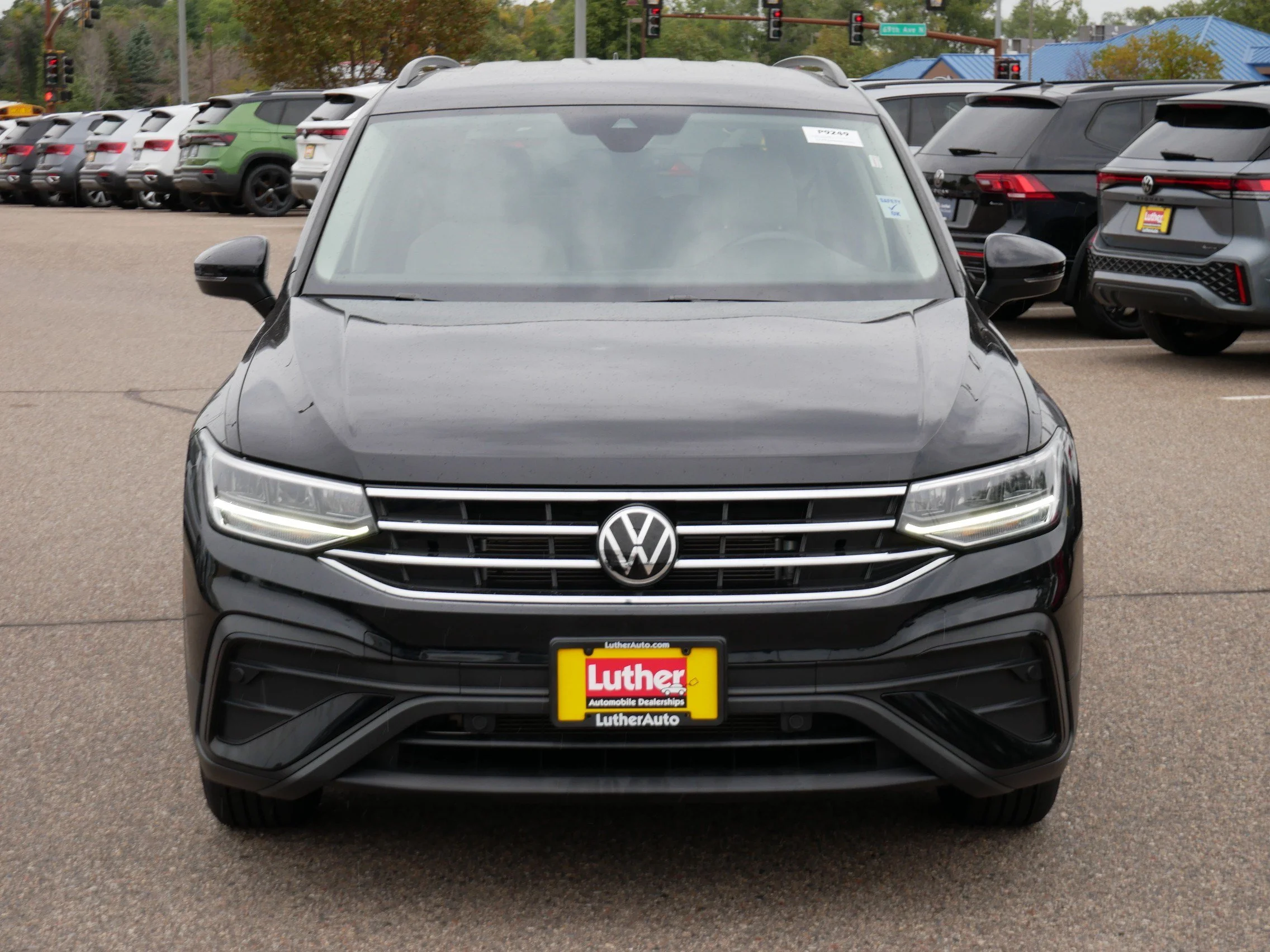 Used 2023 Volkswagen Tiguan S with VIN 3VVFB7AX6PM113193 for sale in Brooklyn Center, Minnesota
