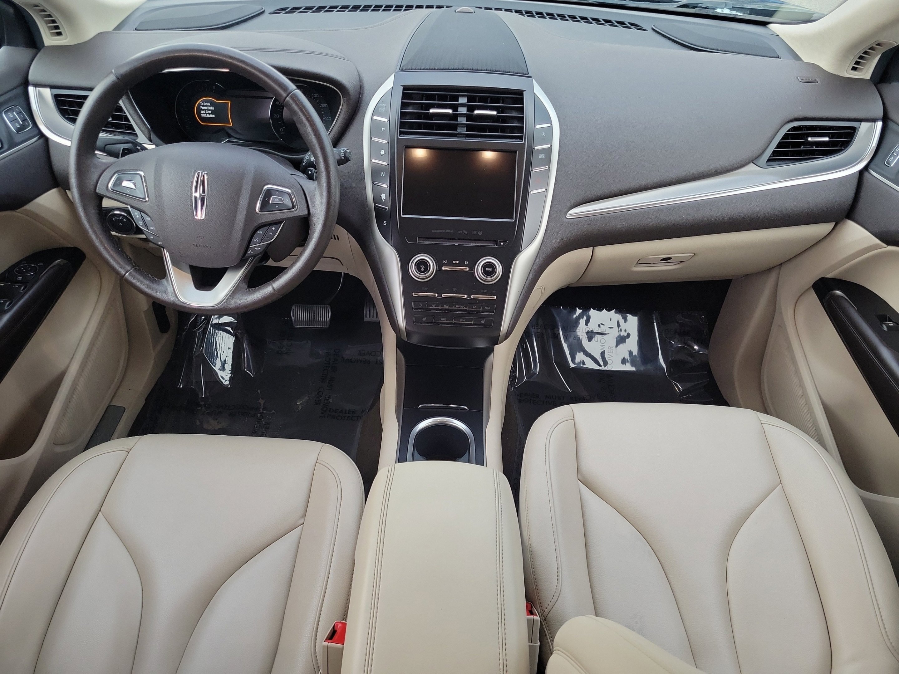 Used 2019 Sea Green Lincoln Standard image 14