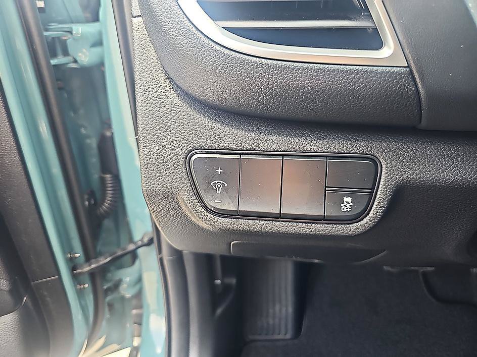 Used 2024 Pluton Blue/Black Roof Kia SX AWD image 14
