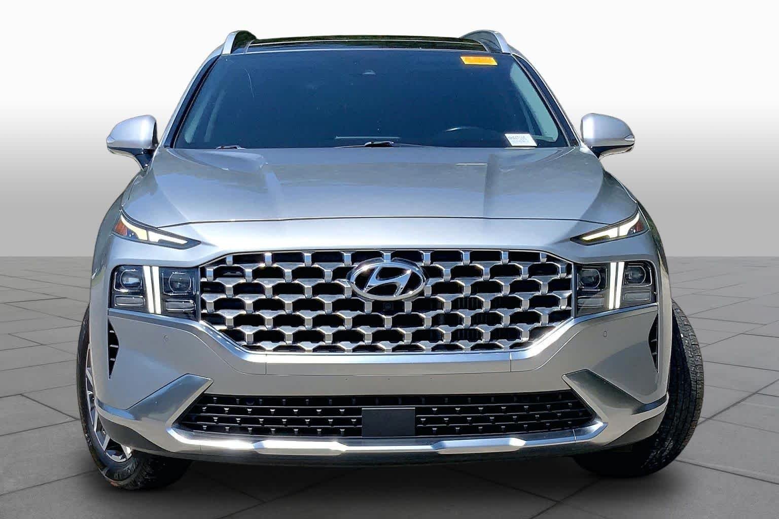 Used 2022 Shimmering Silver Hyundai Limited image 4
