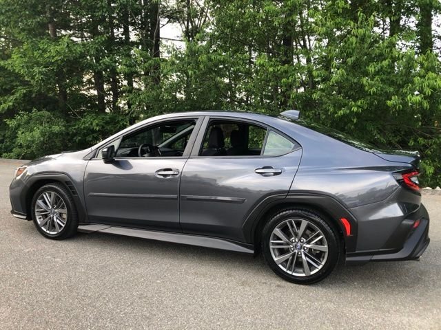 Used 2024 Gray Subaru Base image 7