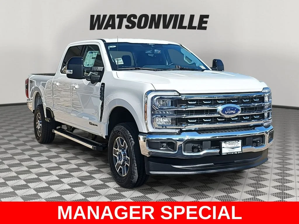 New 2026 Star White Metallic Tri-Coat Ford F-250® Platinum® image 1