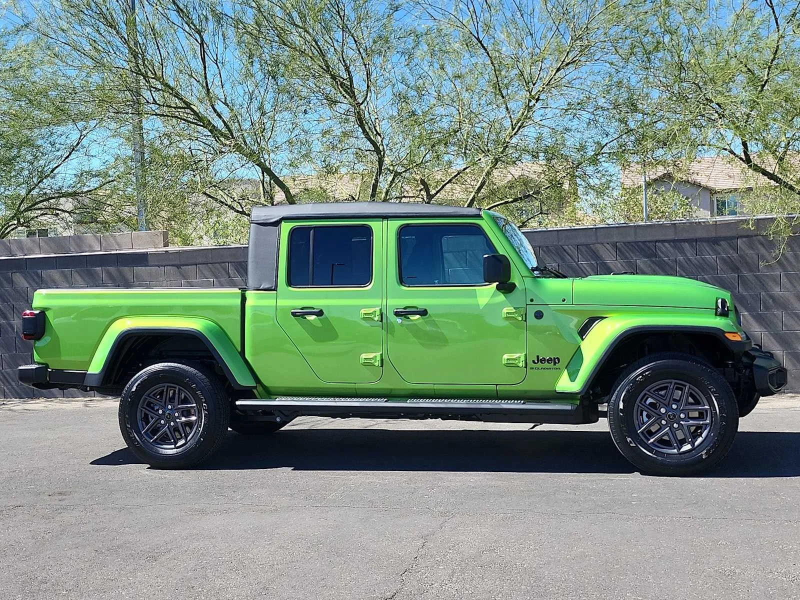 New 2026 Mojito Exterior Paint Jeep Sport S image 9
