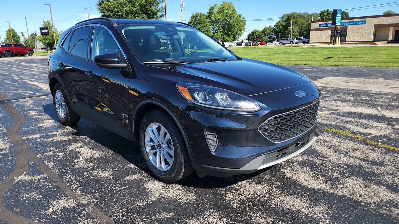 Used 2021 Ford Escape SE with VIN 1FMCU0G69MUB23253 for sale in Elkhart, IN
