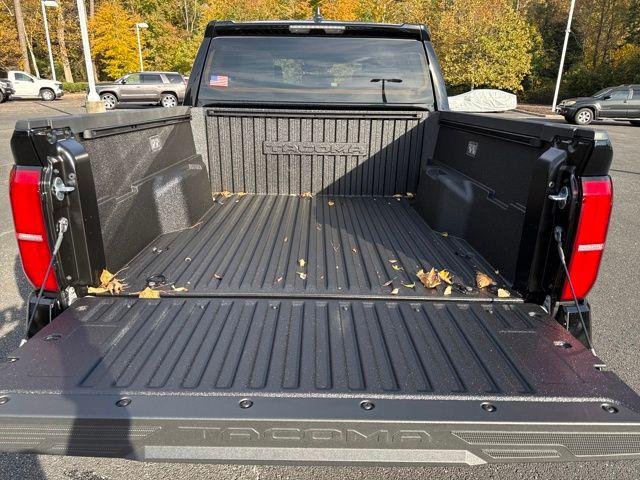 2025 Toyota Tacoma TRD Off Road - Photo 20