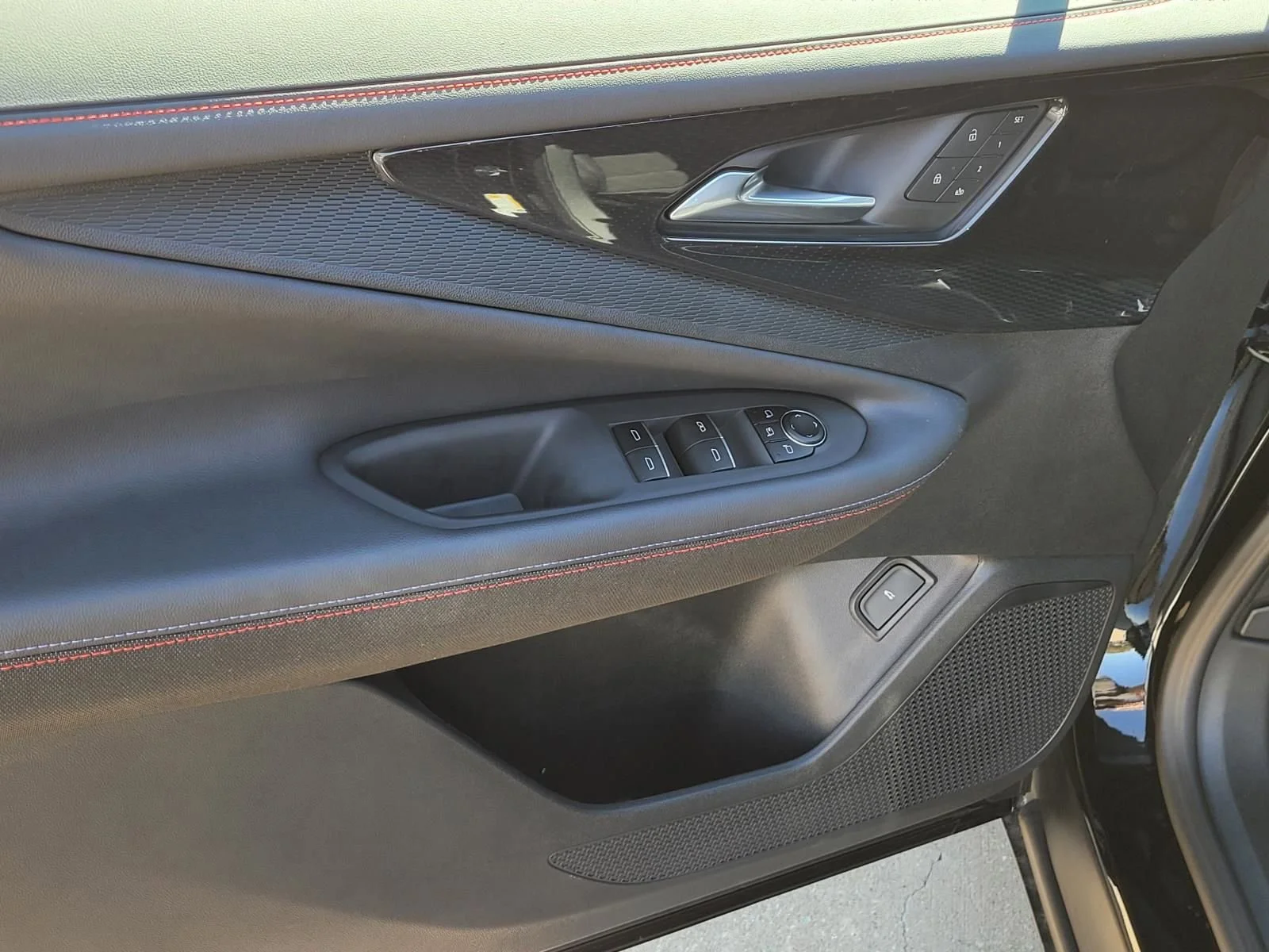 2026 Chevrolet Blazer EV RS - Photo 15