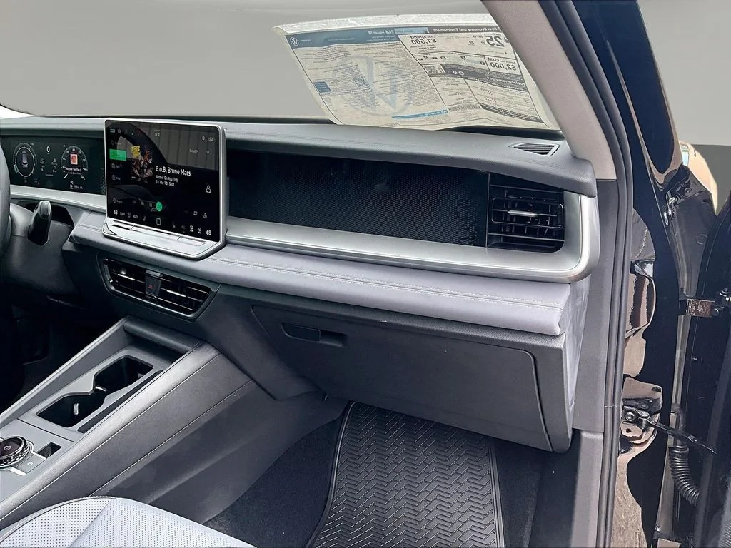 New 2026 Black Volkswagen 2.0T SE image 25