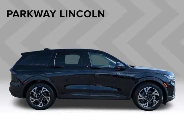 Used 2026 Black Lincoln Premiere image 6