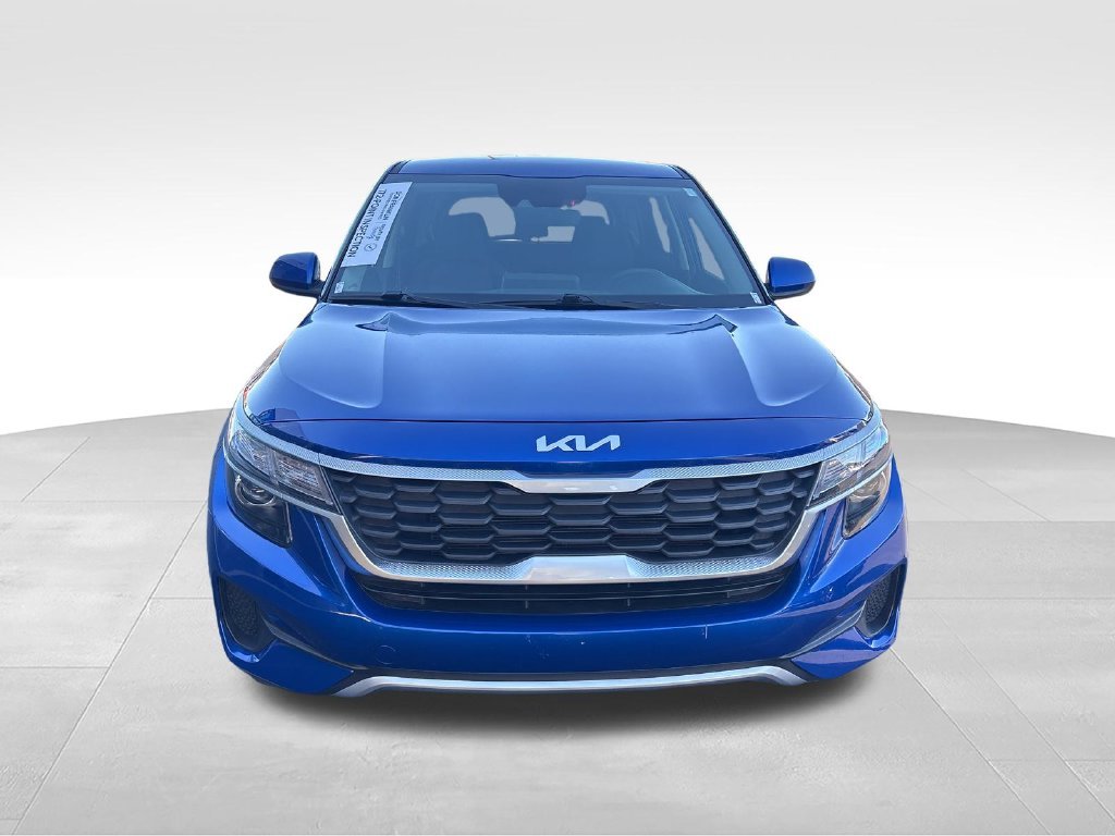 Used 2023 Blue Kia LX image 9