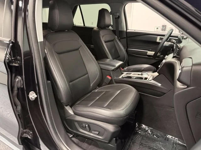 Used 2023 Black Ford XLT image 33