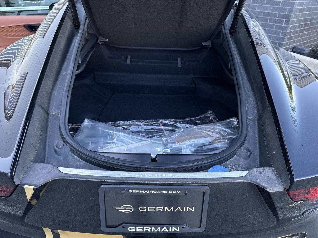 2024 Jaguar F-Type R75 - Photo 13