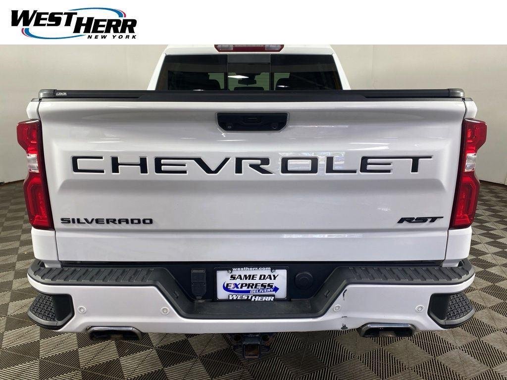Used 2022 Summit White Chevrolet 4WD Crew Cab Short Bed RST image 20