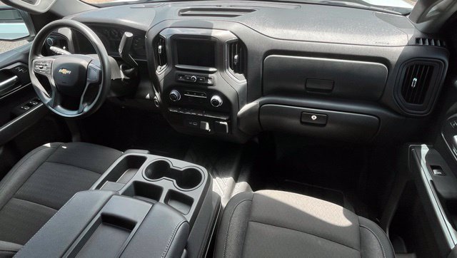Used 2025 White Chevrolet Custom image 17