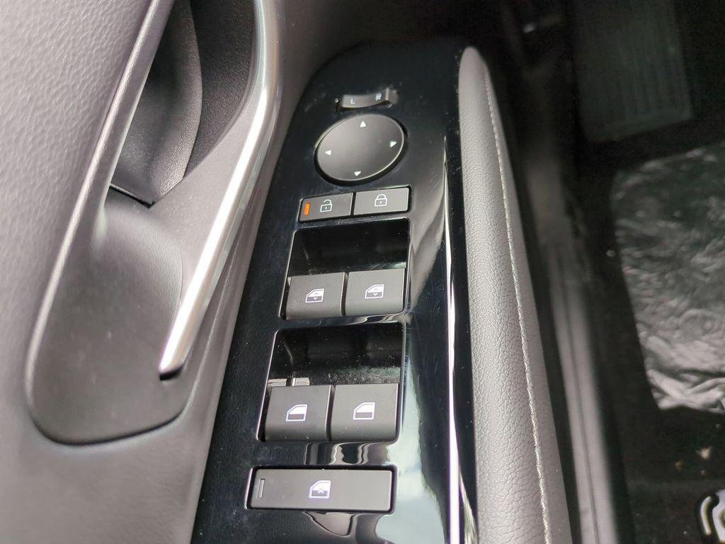 2025 Hyundai Santa Cruz Limited - Photo 25