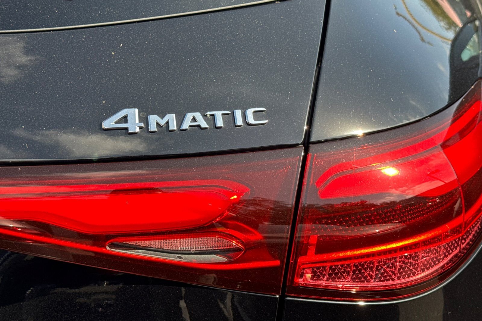 Used 2024 Black Mercedes-Benz GLC 300 image 13