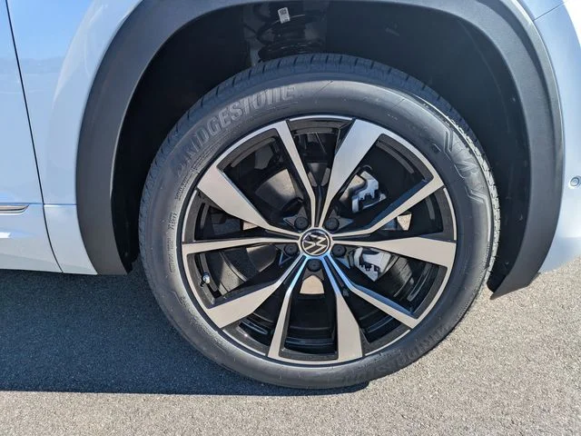 2026 Volkswagen Atlas SEL Premium R-Line - Photo 11