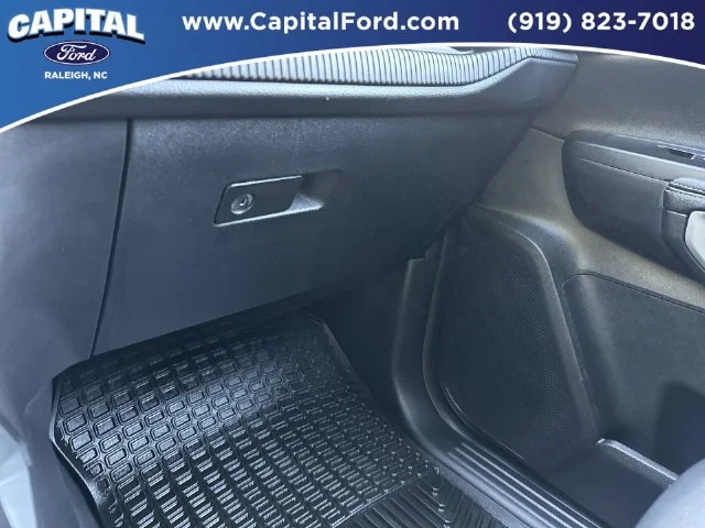 Used 2025 Blue Ford Lariat image 27