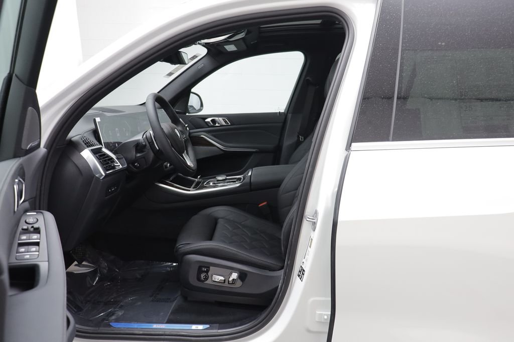 New 2026 Alpine White BMW xDrive40i image 6