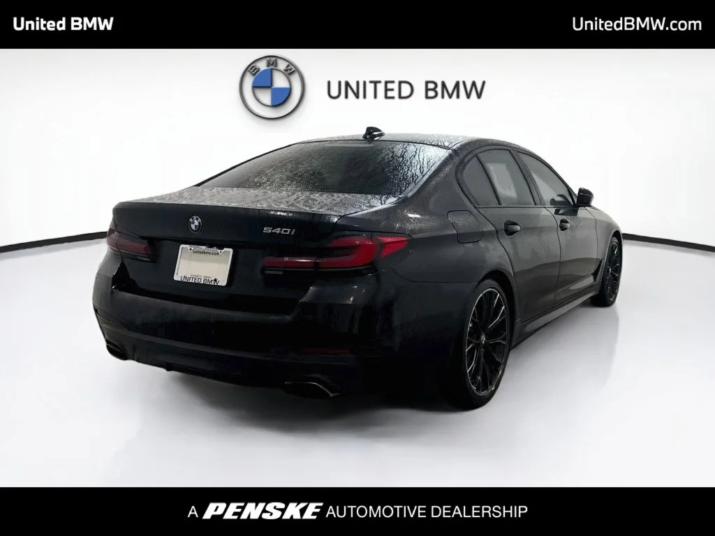 Used 2021 Black Sapphire Metallic BMW 540i image 5
