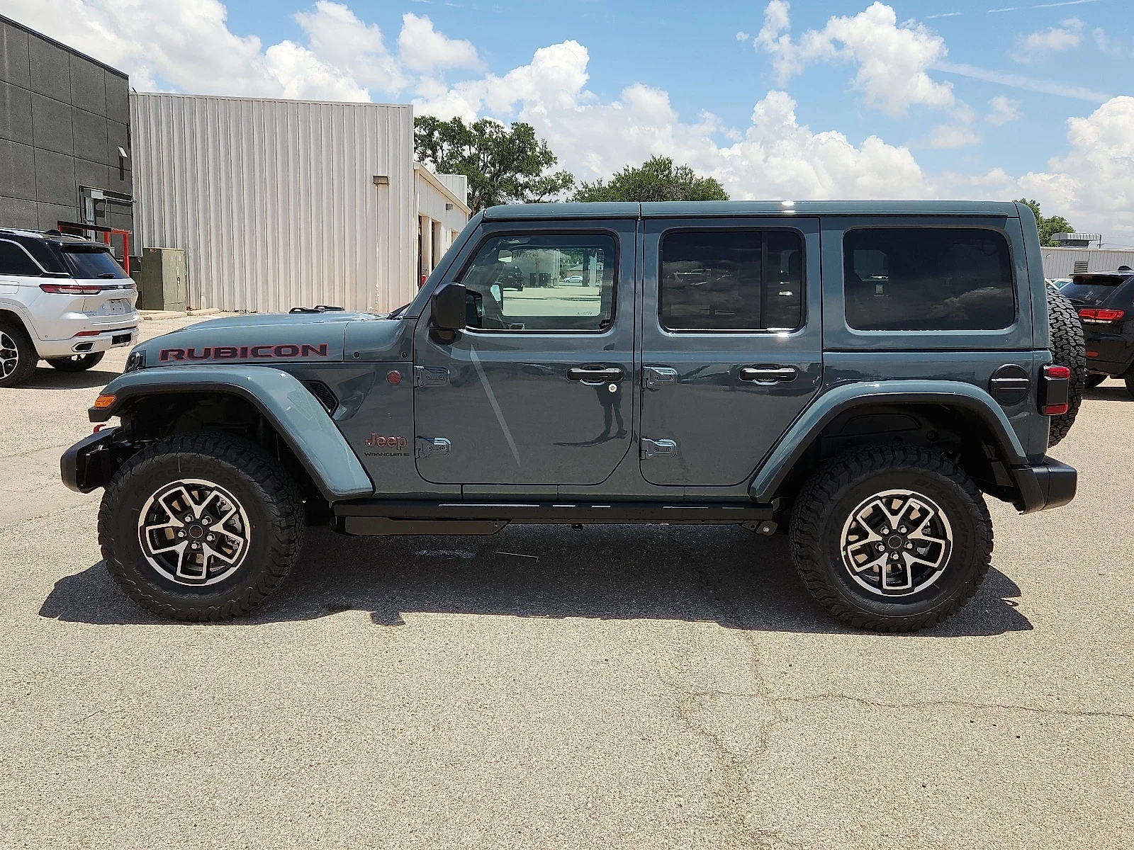 New 2026 Anvil Clear-Coat  Paint Jeep 4-DOOR RUBICON image 2