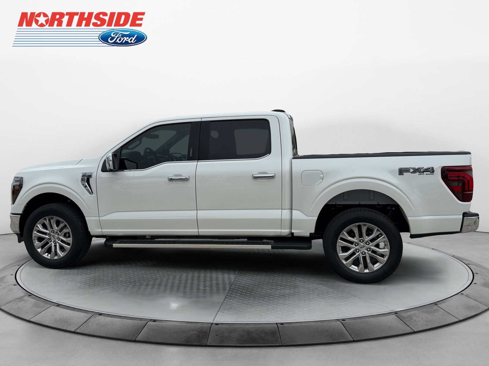 New 2026 Star White Metallic Tri-Coat Ford LARIAT image 4