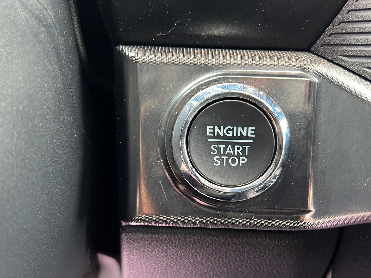 Used 2024 Avalanche Gray Ford Raptor image 39
