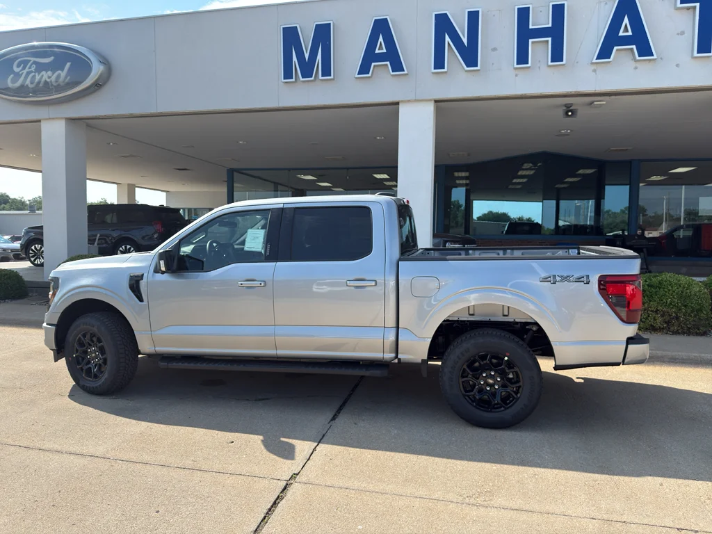 New 2026 Iconic Silver Metallic Ford XLT image 9