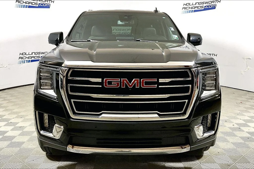 Certified Used 2023 Onyx Black GMC SLT image 2