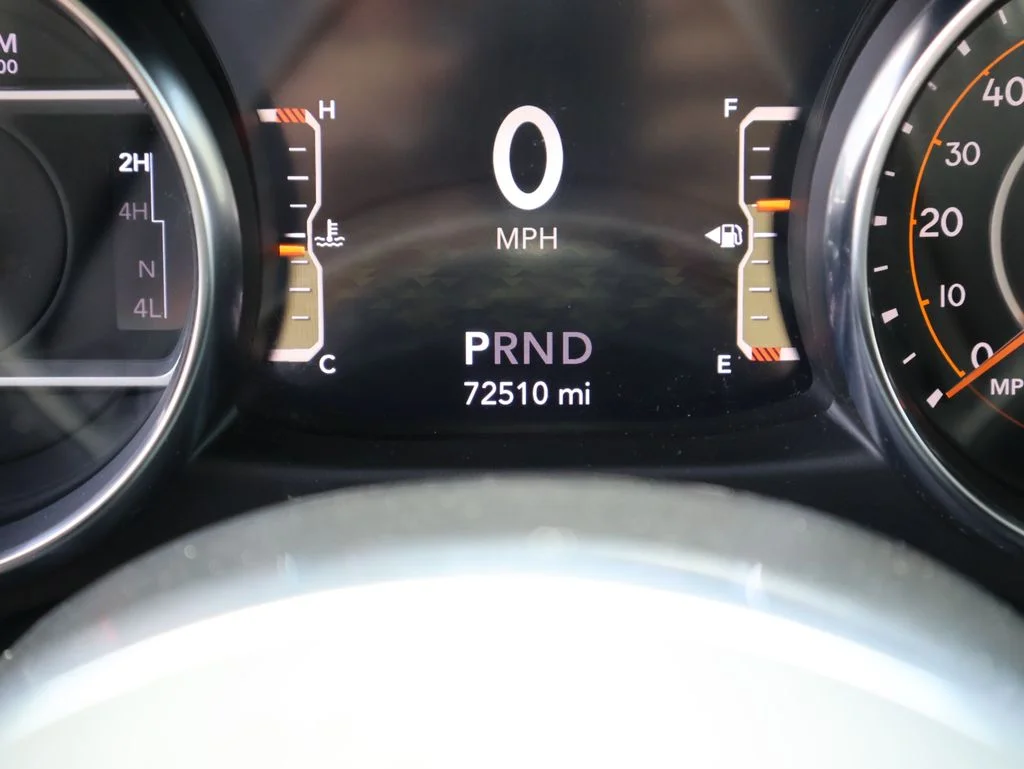 Used 2022 Silver Jeep Overland image 28