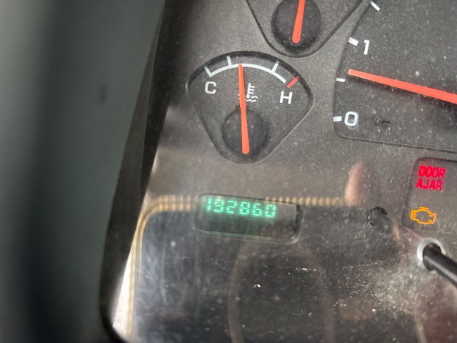 Used 2003 Red Dodge SLT image 9