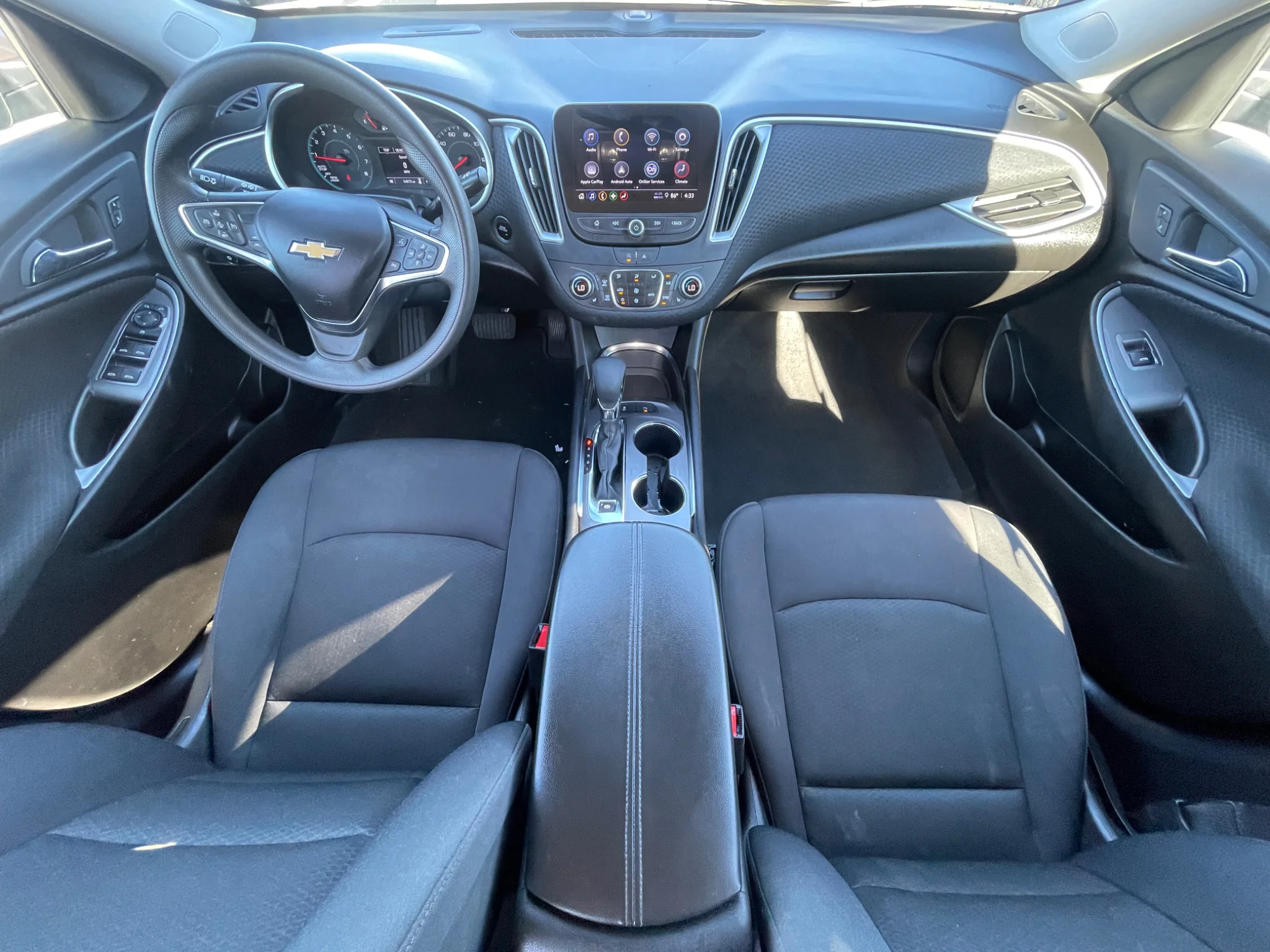 Used 2025 Mineral Gray Metallic Chevrolet LT image 10
