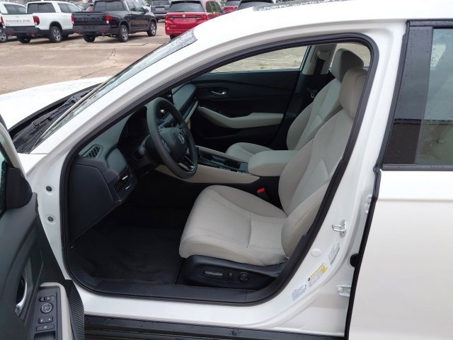 New 2026 Platinum White Pearl Honda SE image 24