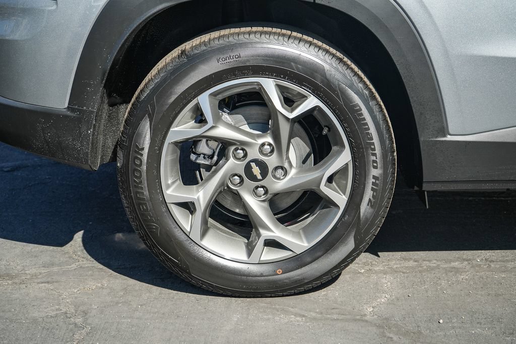 2026 Chevrolet Trax LT - Photo 11