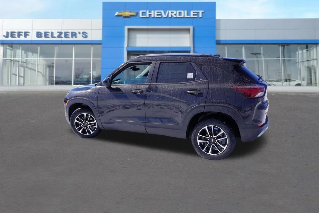 New 2026 Mosaic Black Metallic Chevrolet LT image 6