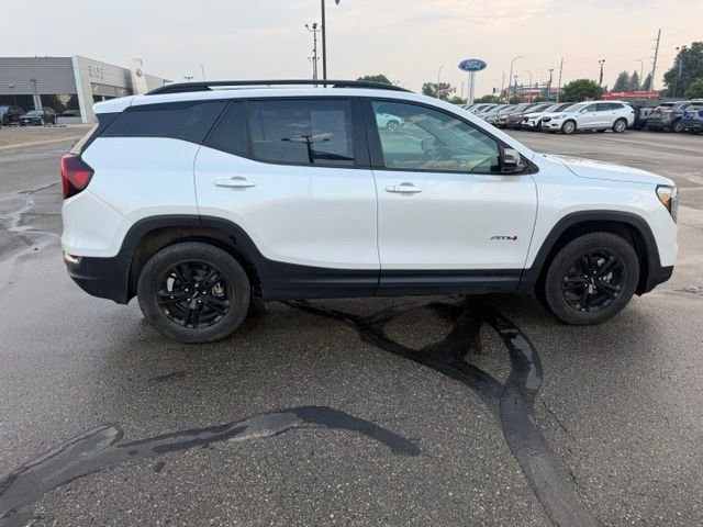 Used 2023 White GMC AT4 image 11