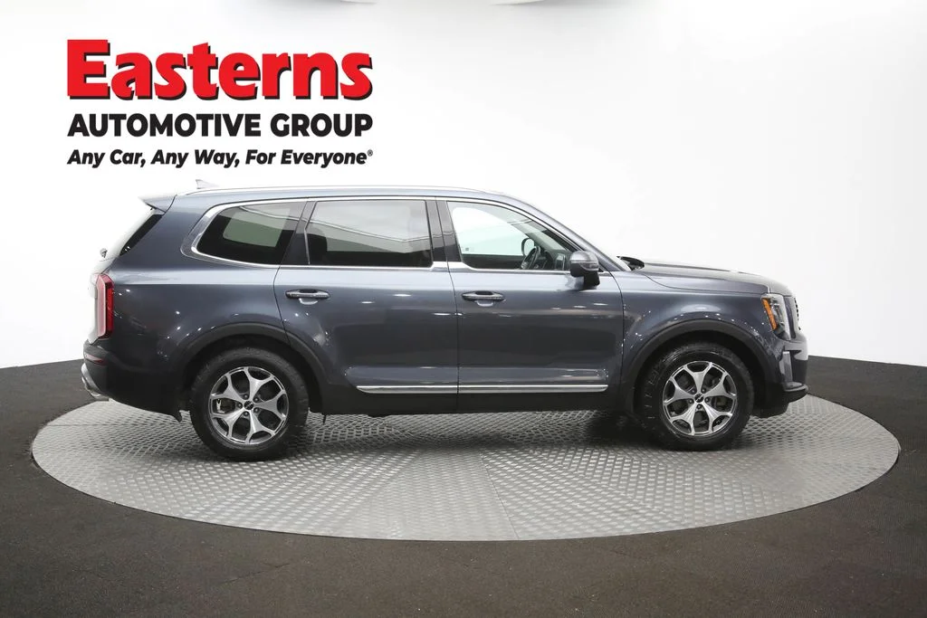 Used 2022 Gray Kia EX image 48