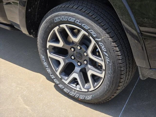 New 2026 Diamond Black Crystal Pearl-Coat Exterior Paint RAM LARAMIE image 5