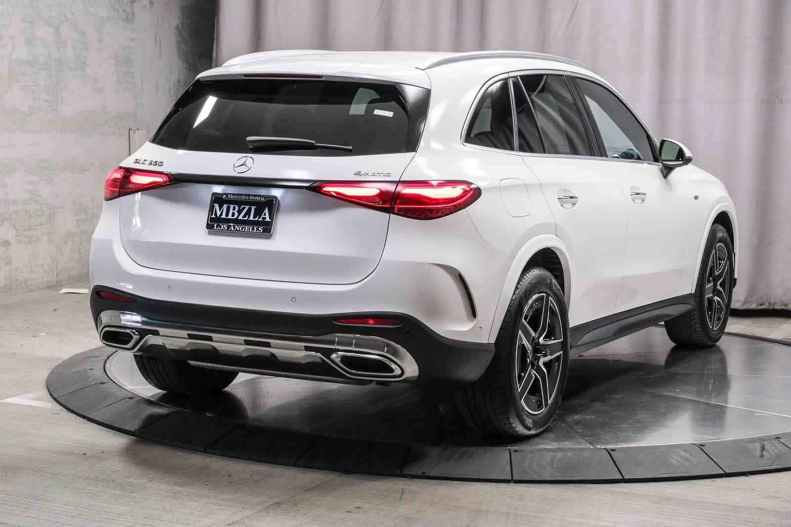 Certified Used 2025 Polar White Mercedes-Benz GLC 350e image 4